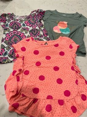 Girl’s 3T tops